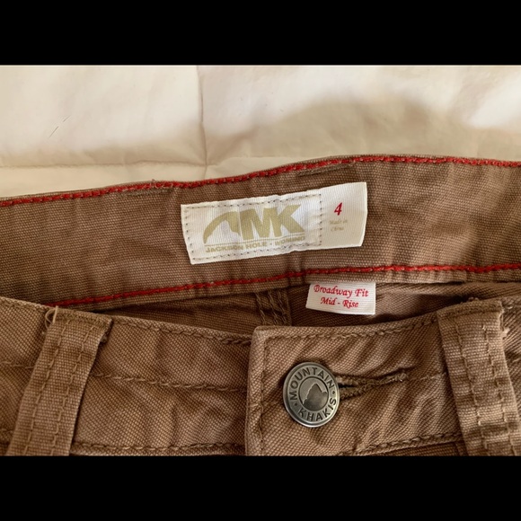 Mountain Khakis Shorts, Size 4, Relaxed Fit, Mid-rise - Picture 3 of 3